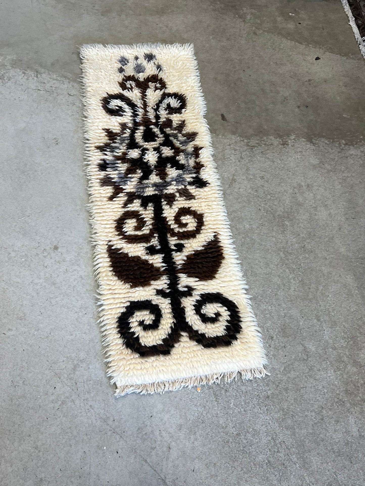 Rya Latch Hook Wall Hanging Rug