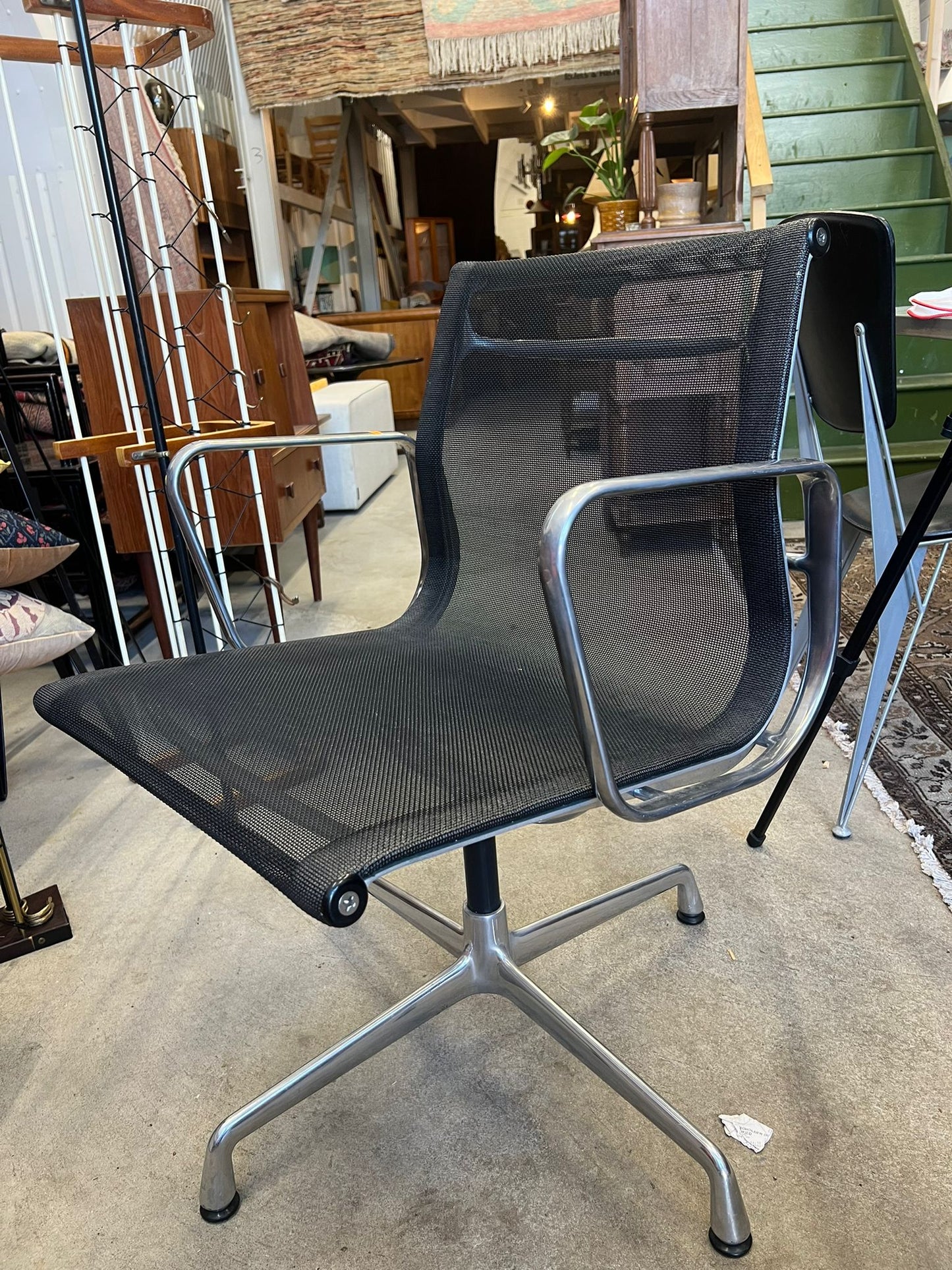 Vitra Charles Eames (EA108) Chair