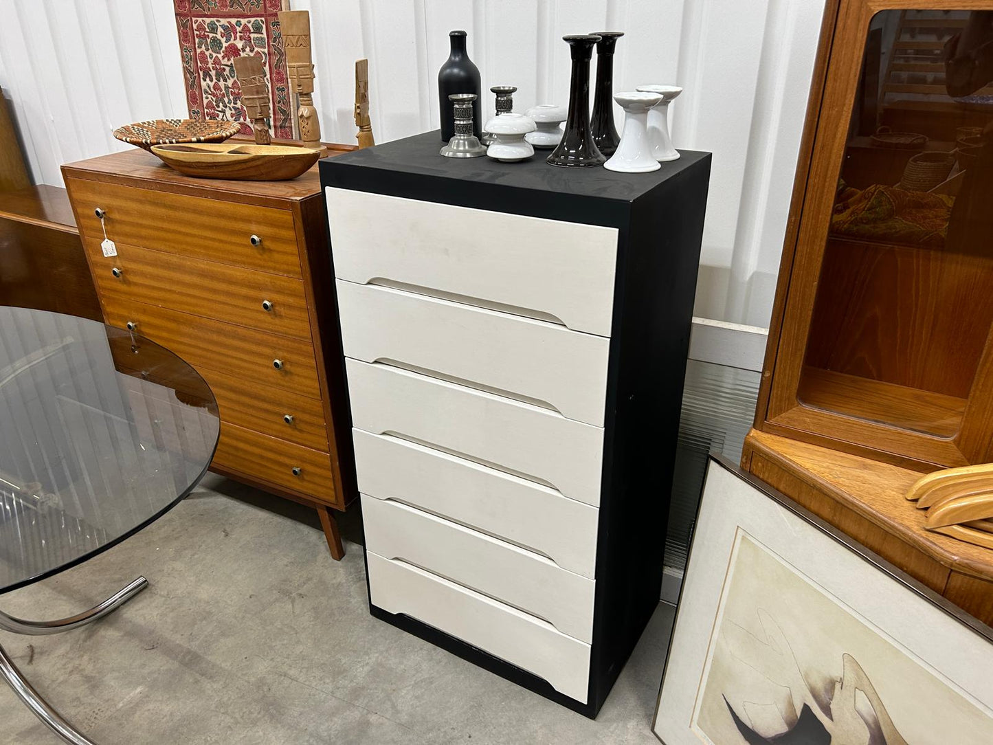 1960s Painted chest of Drawers