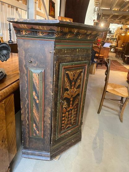 18th Century Allmöge Corner Cabinet